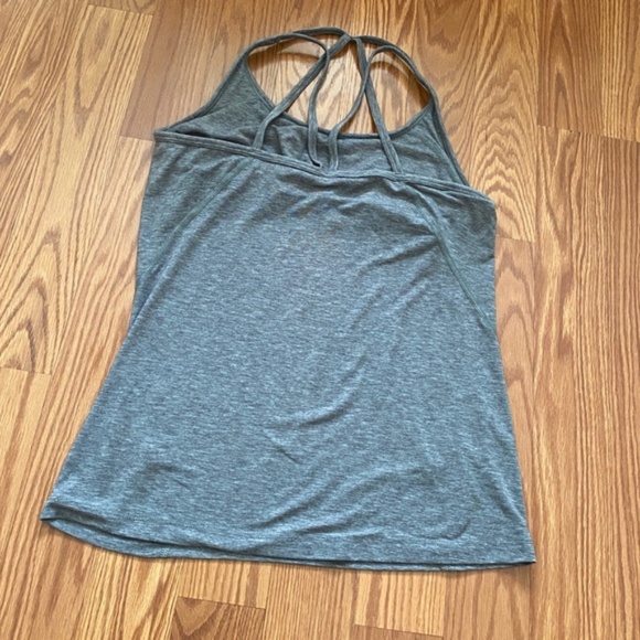 💖MEGA SALE💖Gap Fit & Tommy Hilfiger Women’s 2 Tanks Set ALSU00414 - Picture 7 of 11
